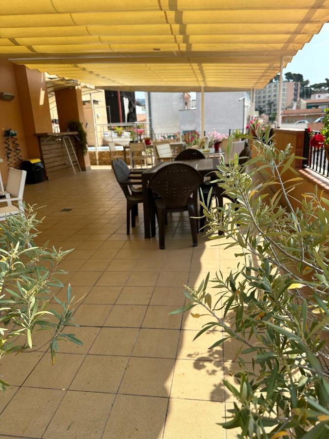 Apartahotel Royal 2*
