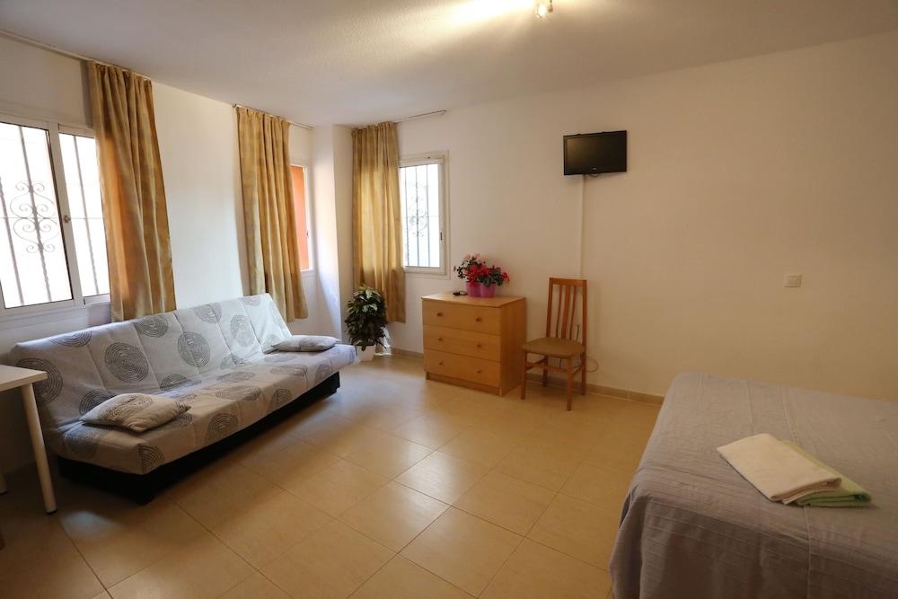 Royal Hotel apartamentowy 2*